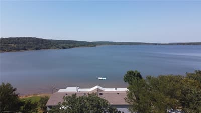 140 Meadow Pond Court, Runaway Bay TX 76426