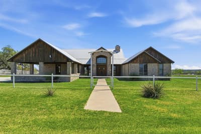 404 Private Road 1562, Stephenville TX 76401 - Photo 2