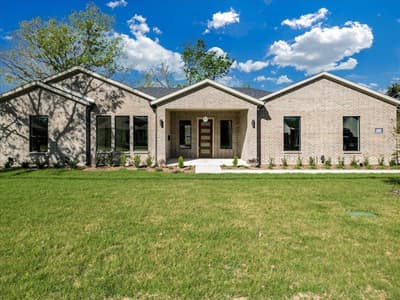 1507 Elk Creek Road, Dallas TX 75253