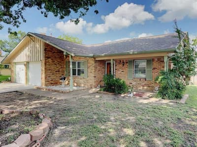 1617 Camara Court, Grand Prairie TX 75051 - Photo 2