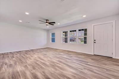 1706 E Garnett Street, Gainesville TX 76240 - Photo 4