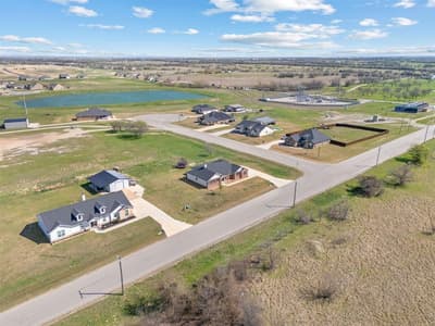 134 Stone Canyon Drive, Rhome TX 76078
