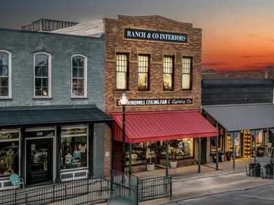 106 W Main Street, Pilot Point TX 76258