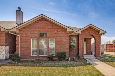 1302 Poinsettia Boulevard, Denton TX 76208