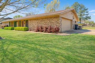 695 20th Street NE, Paris TX 75460