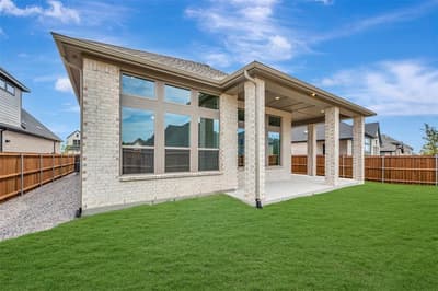2813 Genuine Risk Court, Celina TX 75009 - Photo 2