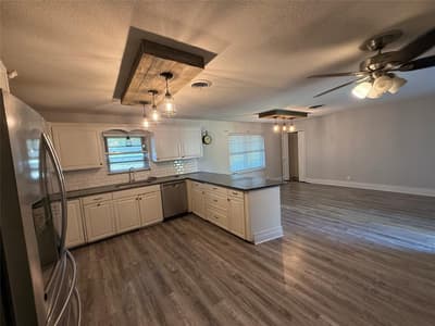 1412 Hillcrest Street, Ennis TX 75119 - Photo 3