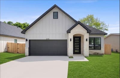 205 Grayson Street, Leonard TX 75452