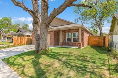 804 N Chandler Drive, Fort Worth TX 76111 - Photo 4