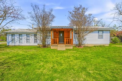 600 E Third Street, Hico TX 76457