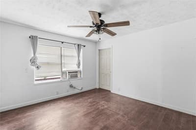1212 Mclean Avenue, Dallas TX 75211 - Photo 4