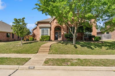 3905 Lakeside Drive, Rowlett TX 75088