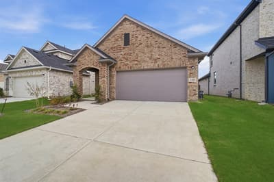 5305 Millbrook Drive, Princeton TX 75071 - Photo 2