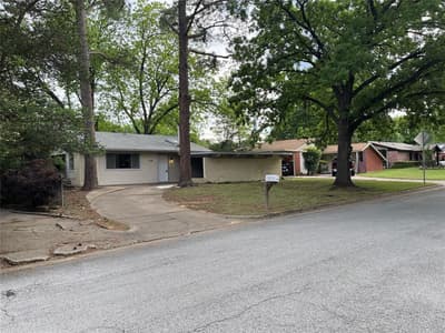 518 W Lovers Lane, Arlington TX 76010
