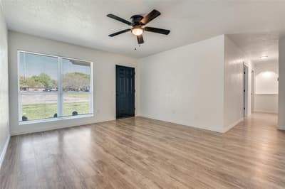 4625 Kyle Drive, Balch Springs TX 75180 - Photo 4