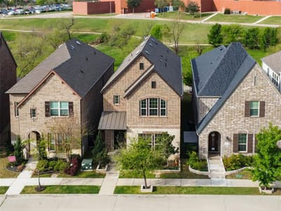 580 Courtyard Lane, Irving TX 75039