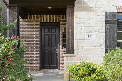 580 Courtyard Lane, Irving TX 75039 - Photo 4