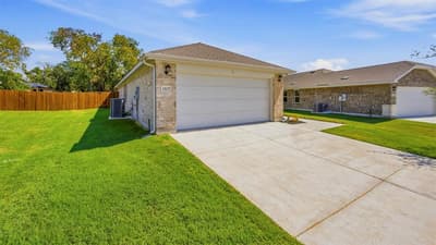 1917 Glory Drive, Bonham TX 75418 - Photo 2