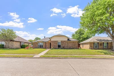 1304 Petunia Drive, Allen TX 75002 - Photo 2