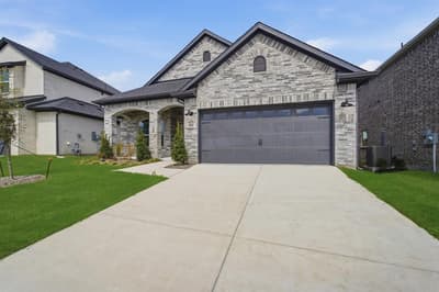 820 Metcalf Drive, Princeton TX 75071 - Photo 2