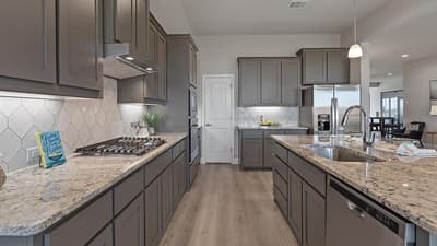6851 BRAHMAN Drive, Arlington TX 76001 - Photo 5