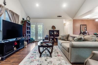 1106 Woburn Drive, Garland TX 75043 - Photo 5