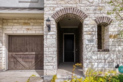 7313 Clear Rapids Drive, McKinney TX 75071 - Photo 4