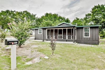 5711 Flint Drive, Granbury TX 76048 - Photo 2