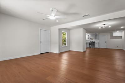 513 E Union Bower Road, Irving TX 75061 - Photo 5