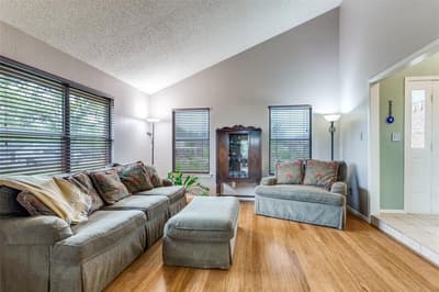 9714 Windsor Circle, Fort Worth TX 76140 - Photo 4