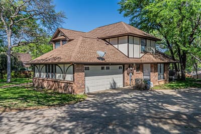 8808 Sylvan Court, Fort Worth TX 76120 - Photo 2