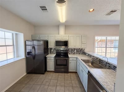 954 S Old Orchard Lane, Lewisville TX 75067 - Photo 2