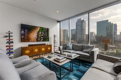 3130 N Harwood Street # 801, Dallas TX 75201