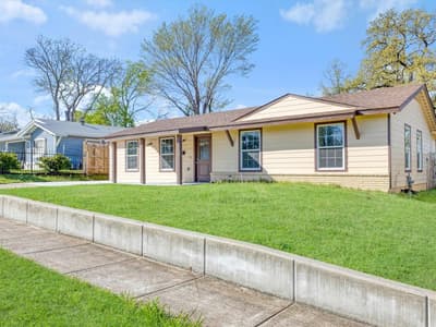 7245 Van Natta Lane, Fort Worth TX 76112 - Photo 4