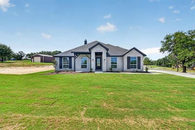 145 Loveta Lane, Boyd TX 76023 - Photo 2