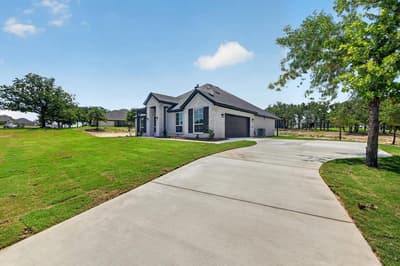145 Loveta Lane, Boyd TX 76023 - Photo 3