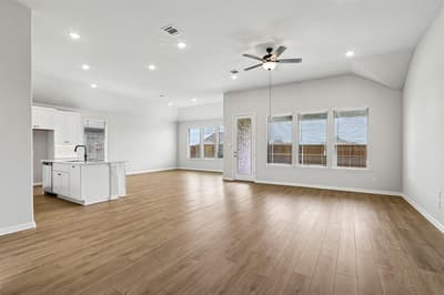 1502 Red Clover Avenue, Van Alstyne TX 75495 - Photo 5