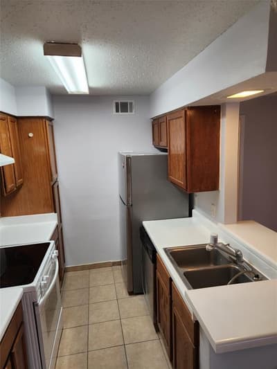3624 Parkridge Drive # 213, Dallas TX 75234