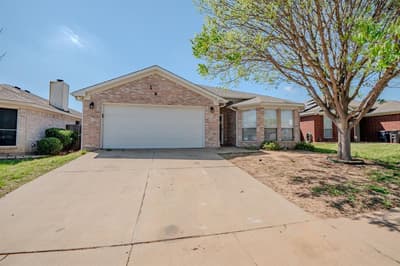 2401 Kelton Street, Fort Worth TX 76133