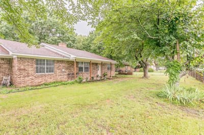 904 SHERMAN Street, Tioga TX 76271 - Photo 2