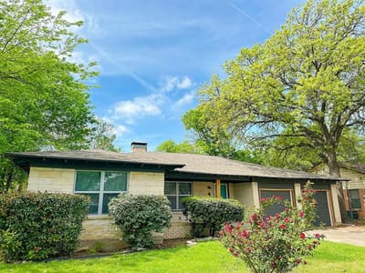 801 N Douglas Avenue, Cleburne TX 76033 - Photo 2