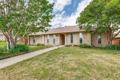 1513 Silverleaf Drive, Carrollton TX 75007