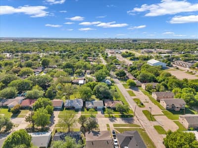 905 SE 3rd Street, Grand Prairie TX 75051