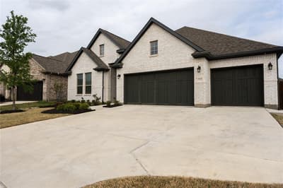 1924 Burton Hollow Way, McKinney TX 75071 - Photo 2