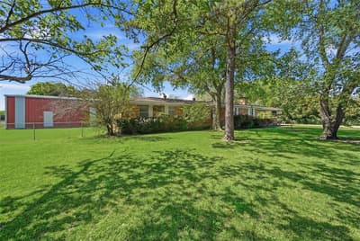 619 W Hayes Street, Savoy TX 75479 - Photo 3