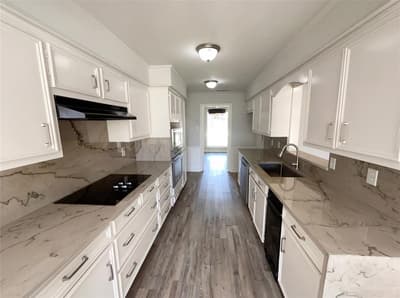 2800 N Surrey Drive, Carrollton TX 75006 - Photo 2