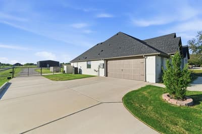 1016 Paradise Parkway, Poolville TX 76487 - Photo 5