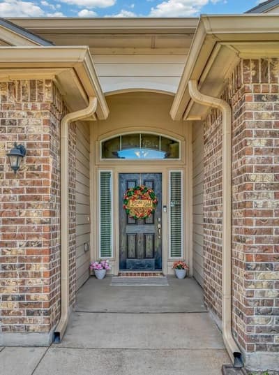 9801 Shallow Creek Drive, Waco TX 76708 - Photo 2