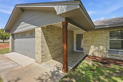 6106 Laredo Court, Granbury TX 76049 - Photo 5