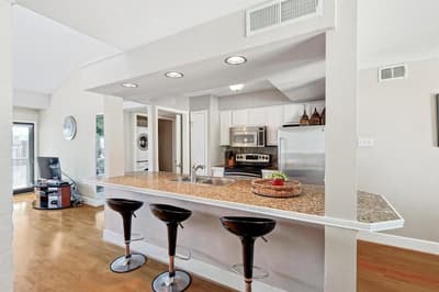 5916 Sandhurst Lane # 226, Dallas TX 75206 - Photo 3